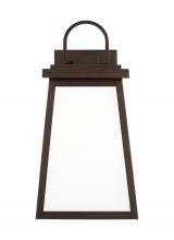 Studio Co. VC 8648401EN3-71 - Founders Medium One Light Outdoor Wall Lantern